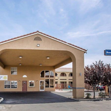Rodeway Inn Delano Εξωτερικό φωτογραφία