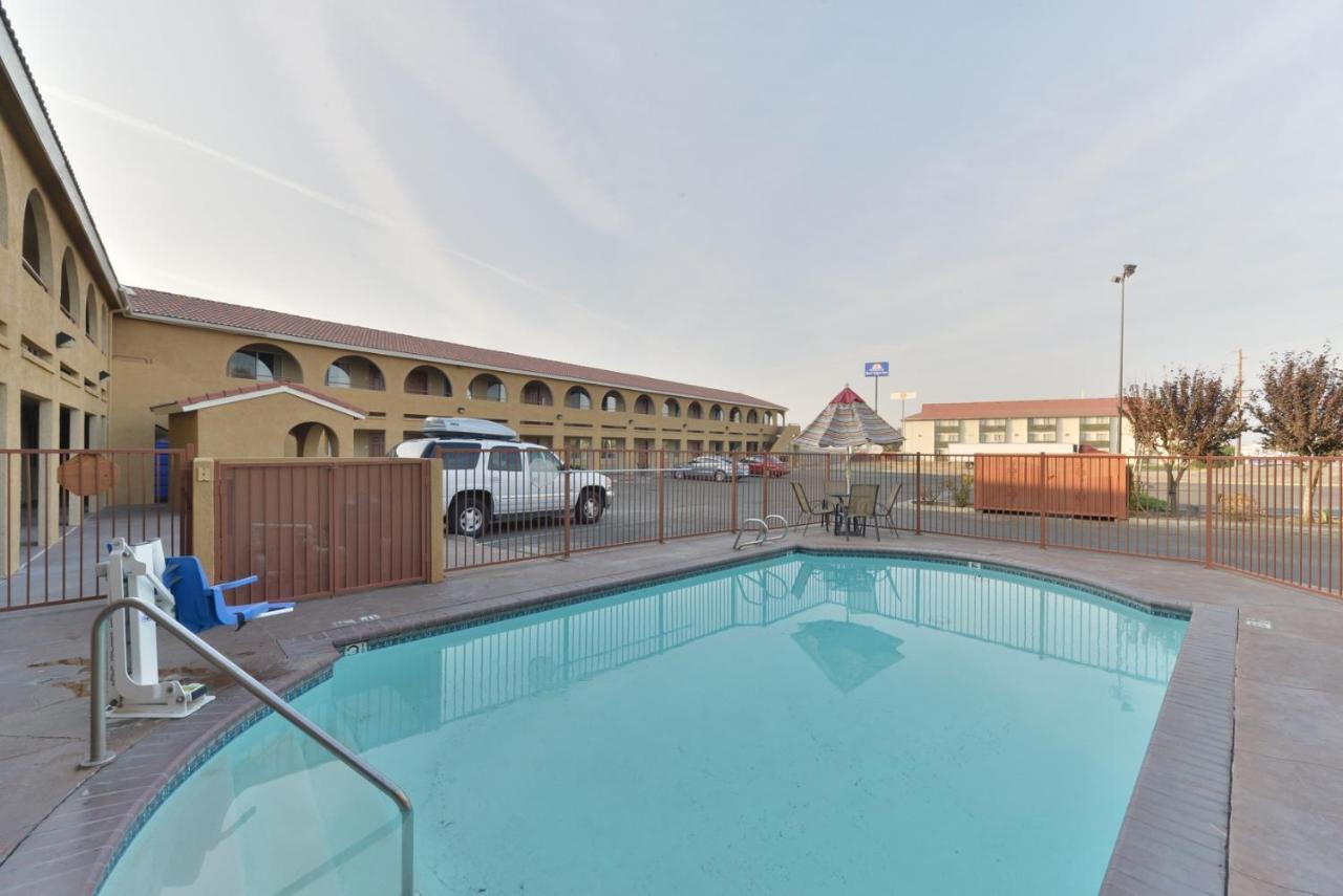 Rodeway Inn Delano Εξωτερικό φωτογραφία