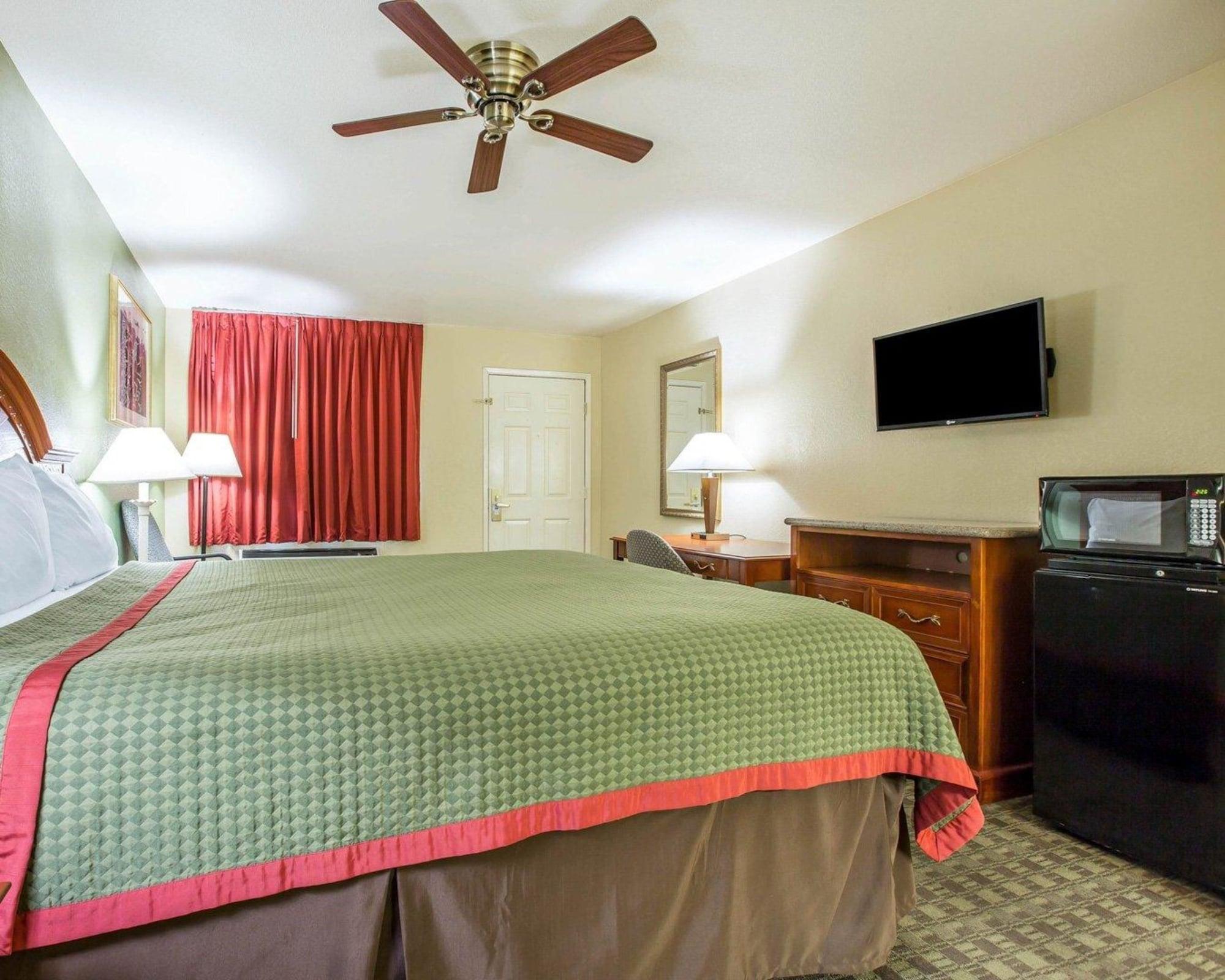 Rodeway Inn Delano Εξωτερικό φωτογραφία