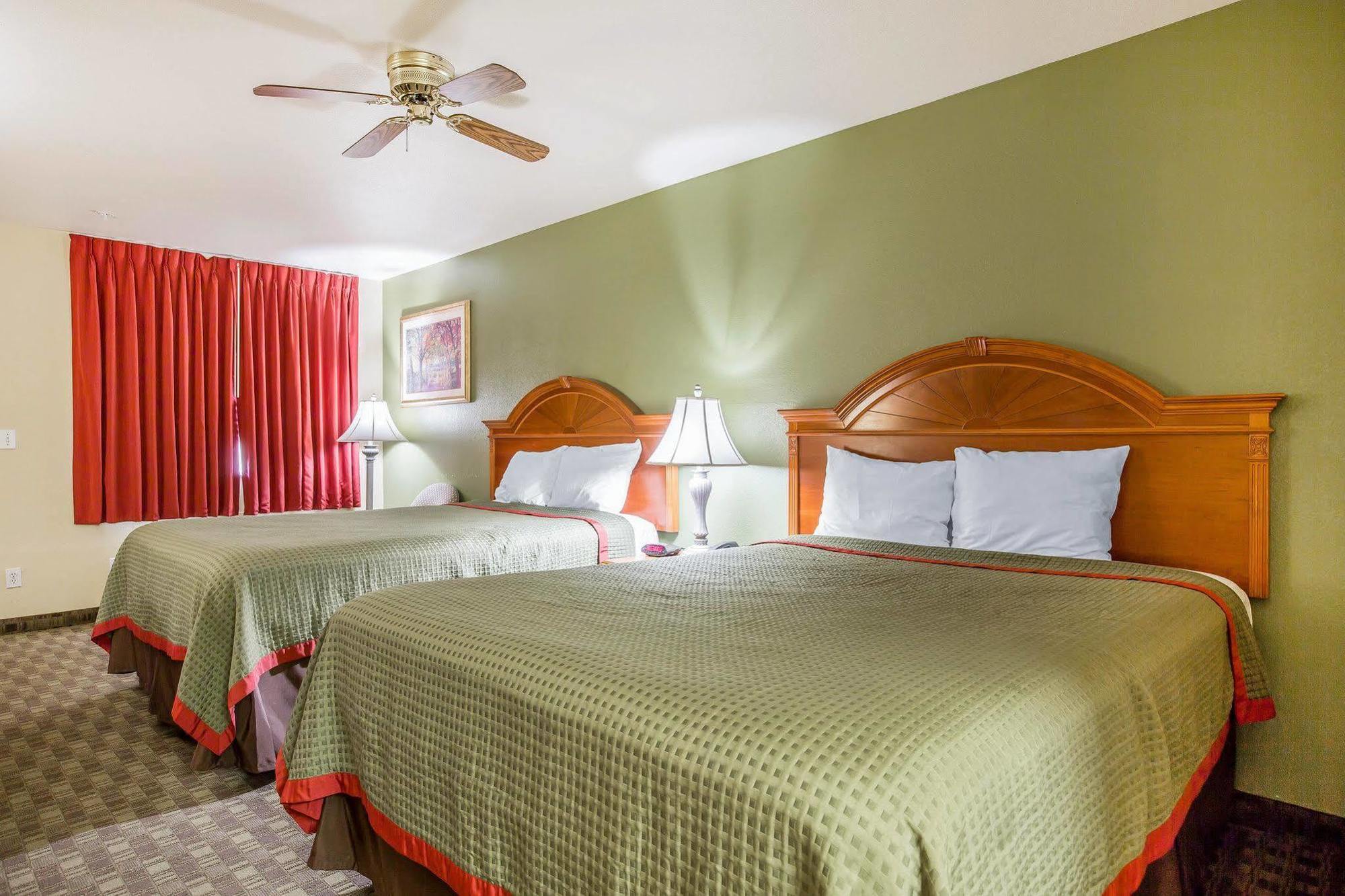 Rodeway Inn Delano Εξωτερικό φωτογραφία