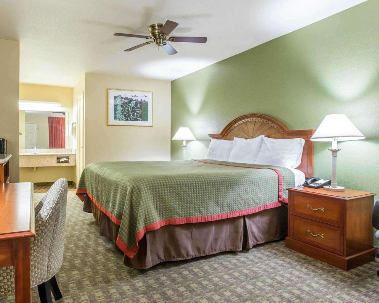 Rodeway Inn Delano Εξωτερικό φωτογραφία