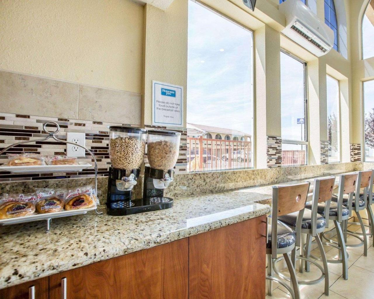 Rodeway Inn Delano Εξωτερικό φωτογραφία